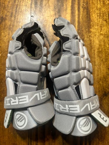 Maverik M5 Lacrosse Gloves