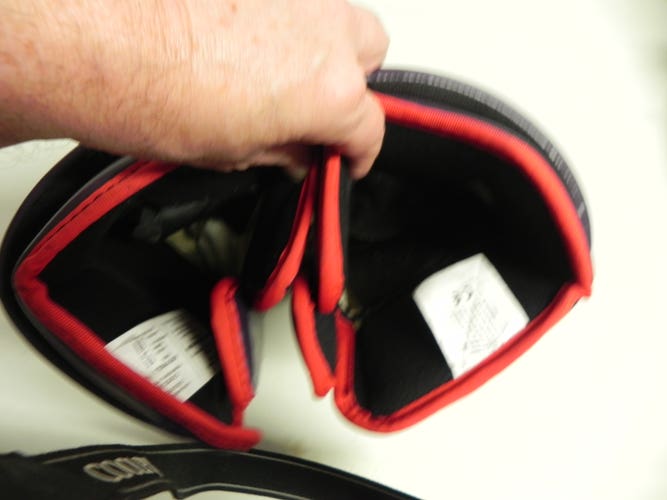 DETROIT VIPERS - IHL - (5) Pairs Socks, Franklin Gloves and Pant Shell