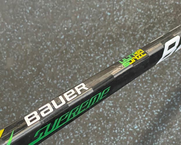 New Bauer Supreme UltraSonic Hockey Stick P92M 55flex