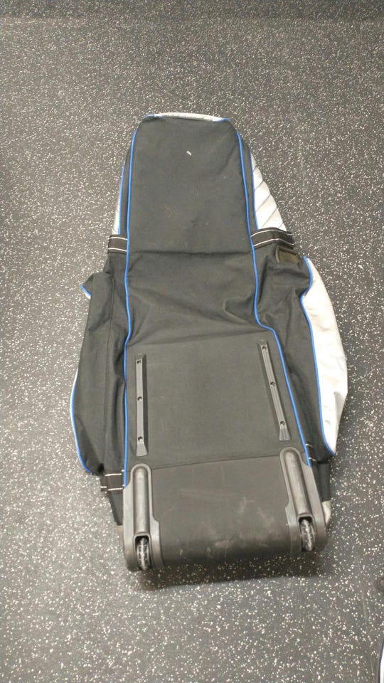 Used Datrek Travel Bag Soft Case Wheeled Golf Travel Bags