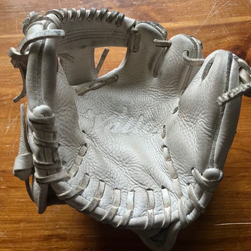 Used Valle Right Hand Throw Baseball Training Glove