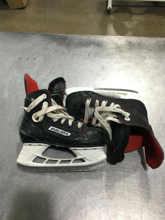 Used Bauer Ns Youth 11.0 Ice Hockey Skates