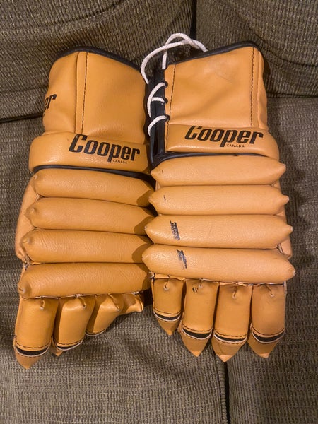 Vintage Cooper hockey gloves