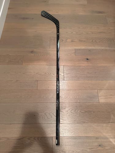 Intermediate Left Hand P29  Proto-R Hockey Stick