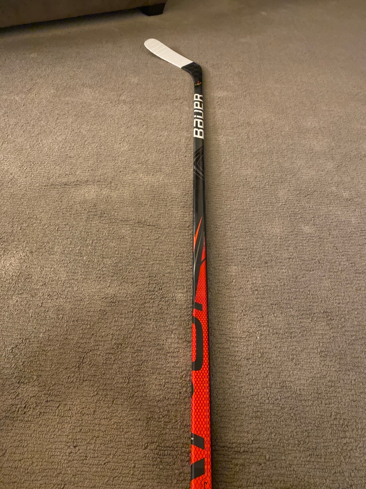 Senior Left Hand P88 Vapor FlyLite Hockey Stick