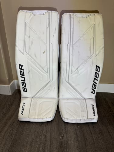 XS Bauer Mach Goalie Leg Pads