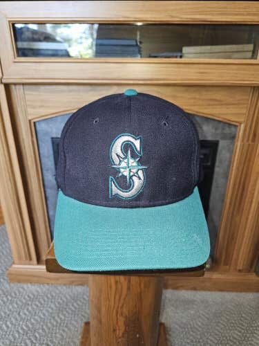 Vintage Seattle Mariners 100% Wool Sports Specialties Pro MLB Fitted Hat 7 1/2