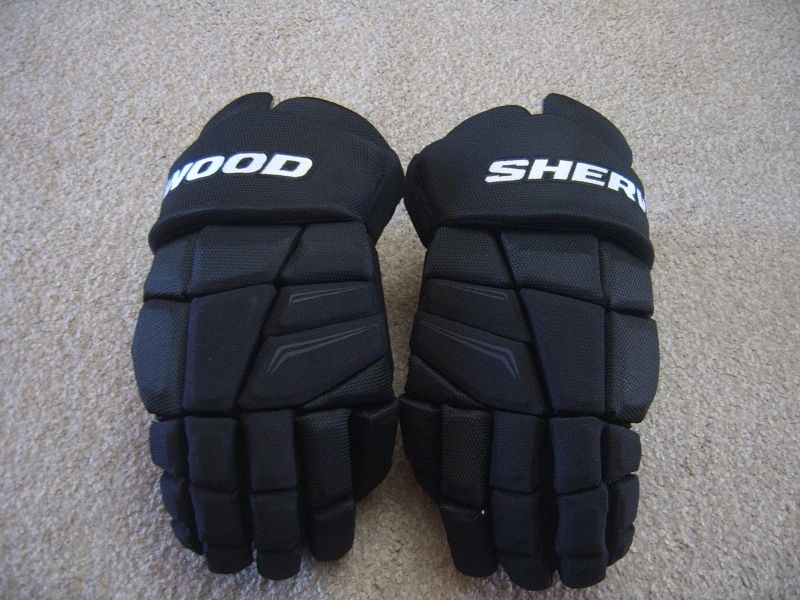 Hockey Gloves- Brand New Sher-Wood/Sherwood Rekker Element Pro Gloves sz 15"