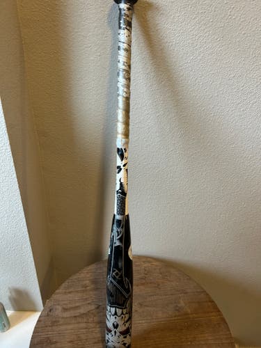 Used USSSA Certified DeMarini Alloy Voodoo Bat (-13) 16 oz 29"