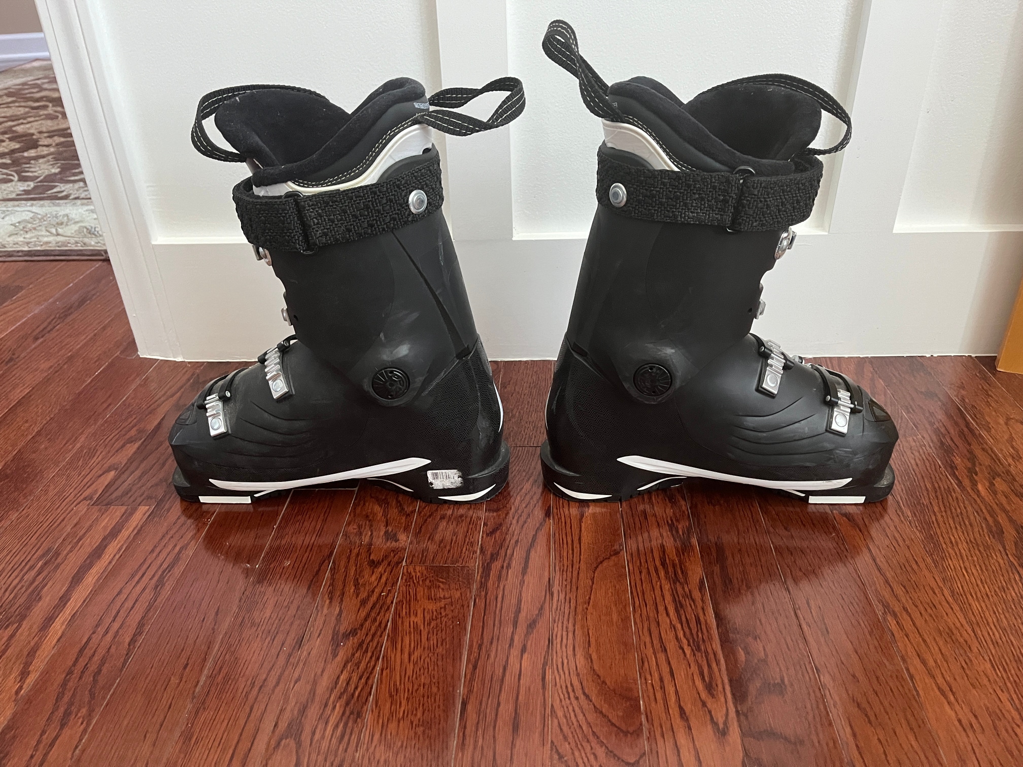 Unisex Used Atomic All Mountain Ski Boots Soft Flex