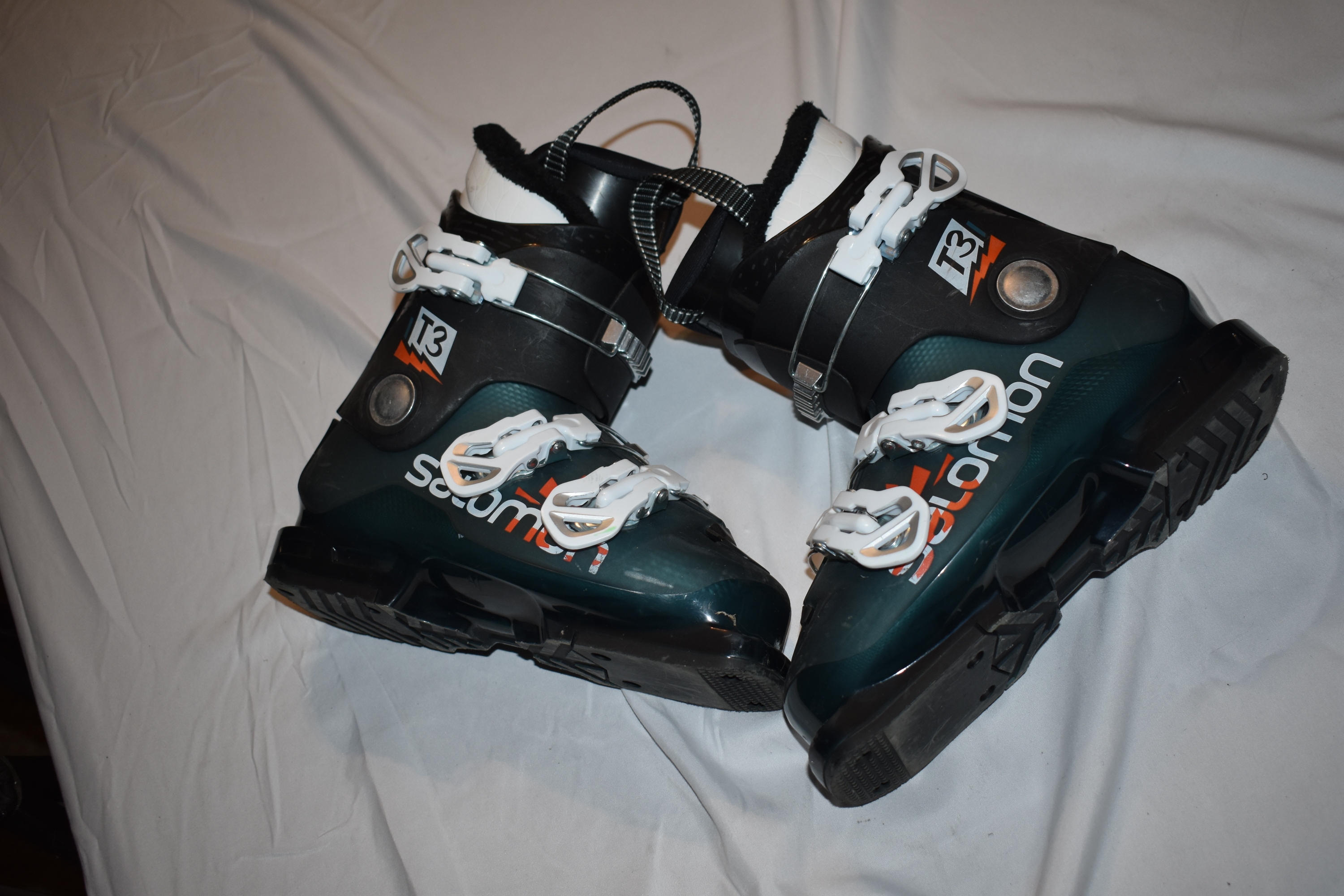 Salomon T3 Ski Boots, Green, 22-22.5, 265