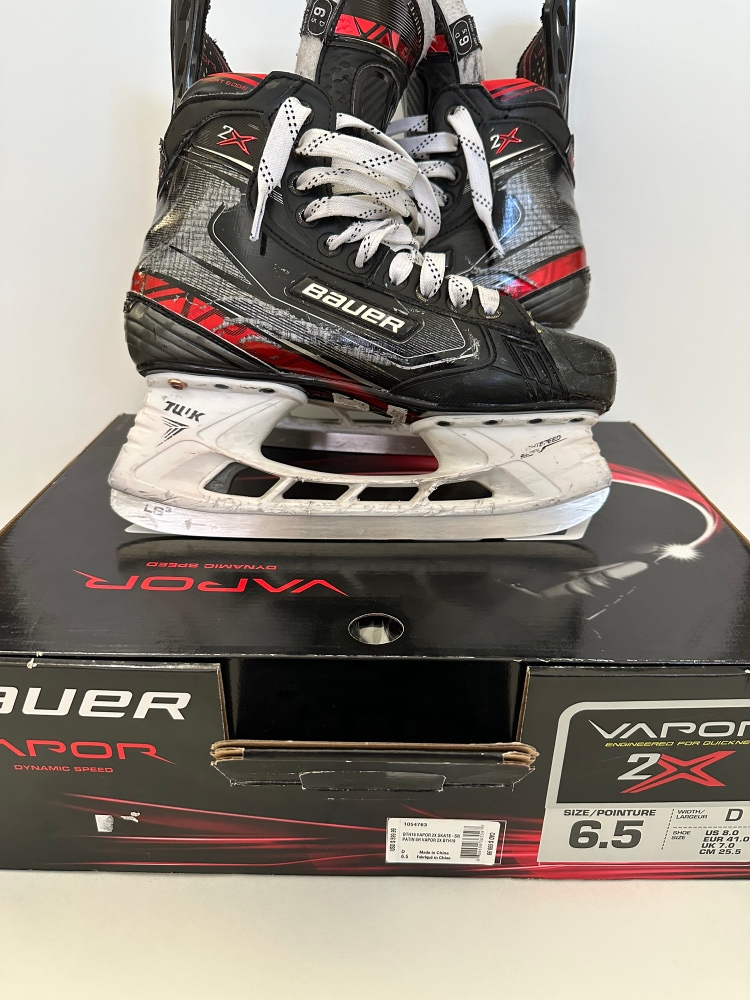 Used Bauer Regular Width 6.5 Vapor 2X Hockey Skates