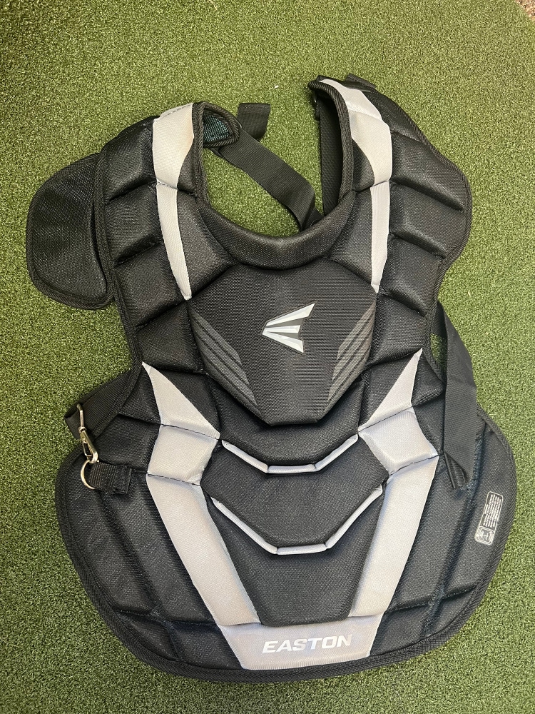 Easton Game time Chest Protector (9407)