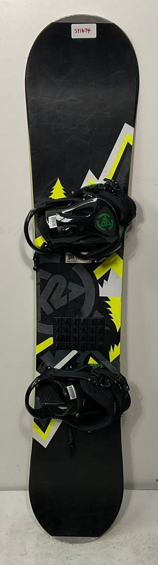 Used K2 145cm Snowboard With K2 Bindings (SY1674)