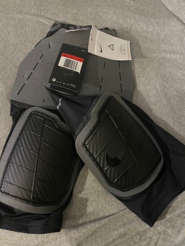 Black Youth Large Nike Padded Compression shorts