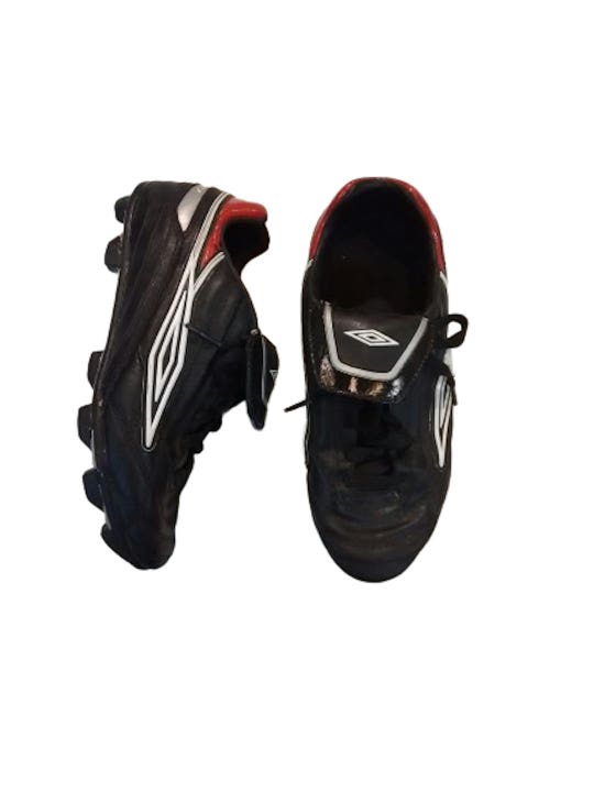 Used Umbro Junior 05 Cleat Soccer Outdoor Cleats