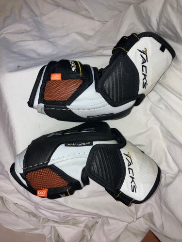 Used Large CCM  Super Tacks Elbow Pads
