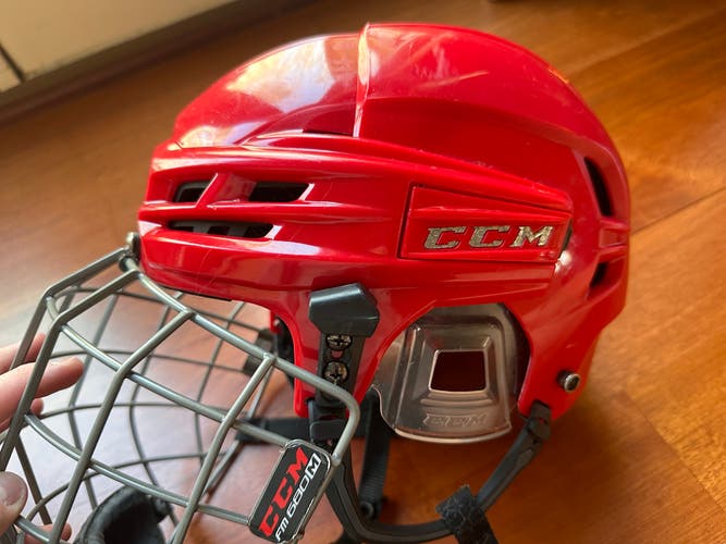 Used Medium CCM Super Tacks X Helmet