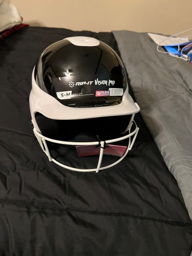 New Small / Medium Rip It Vision Pro Batting Helmet