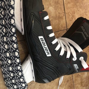 Intermediate Bauer 8 Ns Hockey Skates