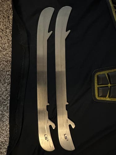 Bauer Tuuk LS3 Skate blades