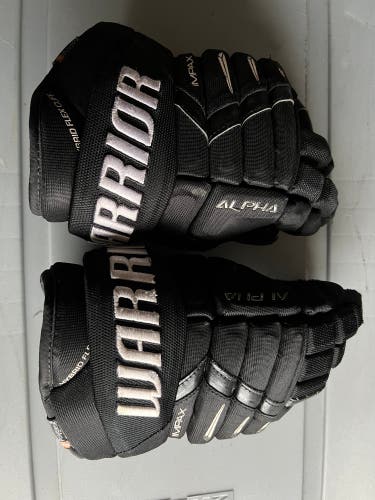 Warrior Alpha DX Pro Junior 12” Hockey Gloves