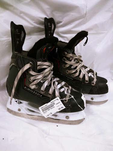 Used Easton Eq5 Junior 02 Ice Skates Ice Hockey Skates