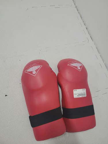 Used Century Xl Martial Arts Gloves