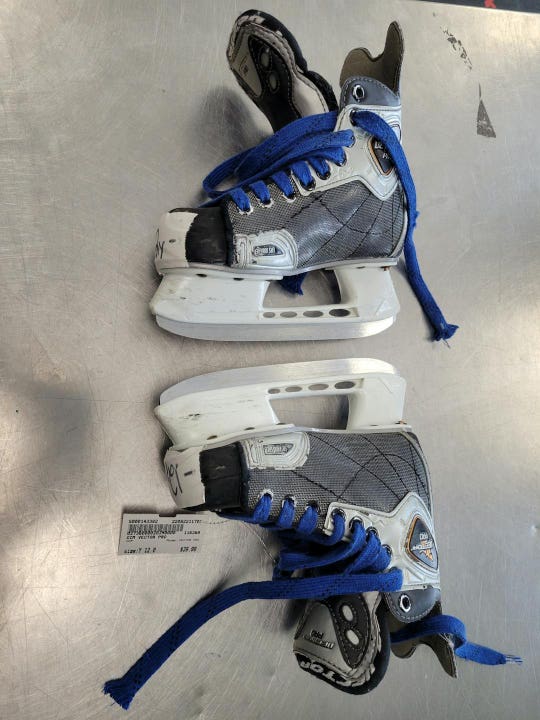 Used Ccm Vector Pro Youth 12.0 Ice Hockey Skates