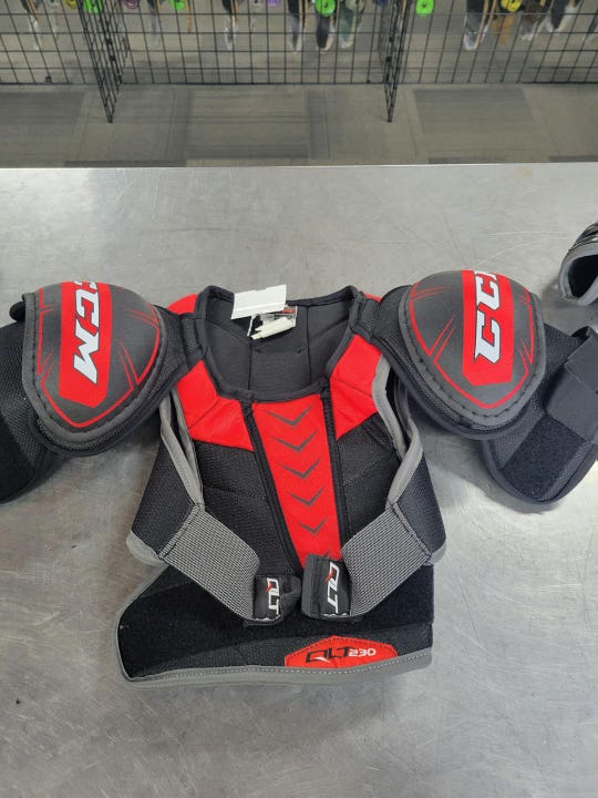 Used Ccm Qlt Lg Hockey Shoulder Pads