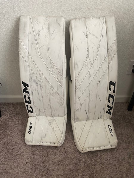 34" CCM  Axis 1.9 Goalie Leg Pads