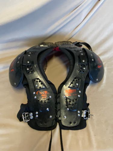 Used Adult Extra Large Schutt Midflex Shoulder Pads