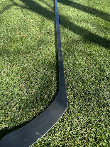 Senior Right Handed P29 Pro Stock RibCor Trigger 7 Pro Hockey Stick