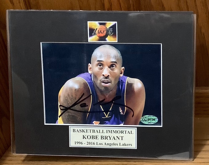 Kobe Bryant Autograghed photo Purple