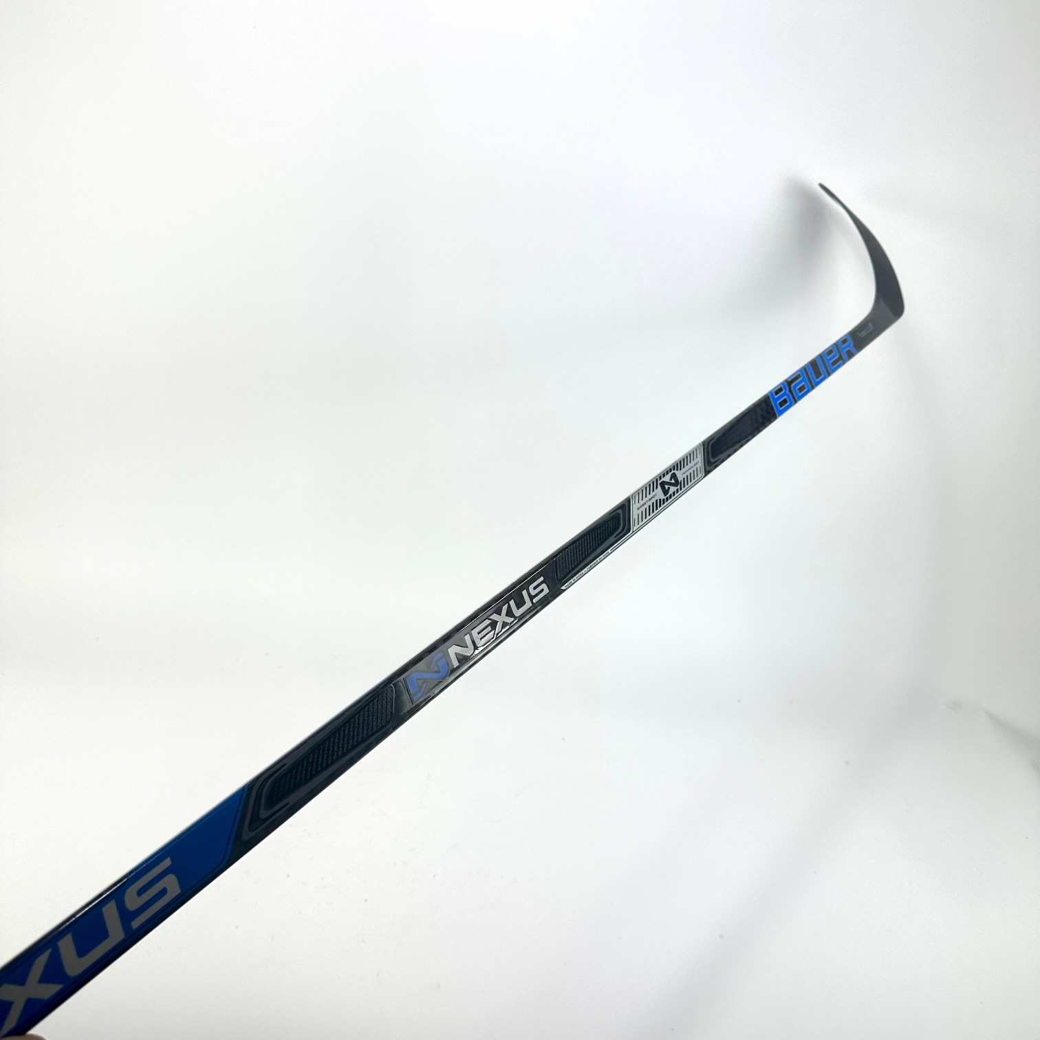 Brand New Bauer Right Handed Bauer Team Nexus Hockey Stick P92 Curve 77 Flex - #G38