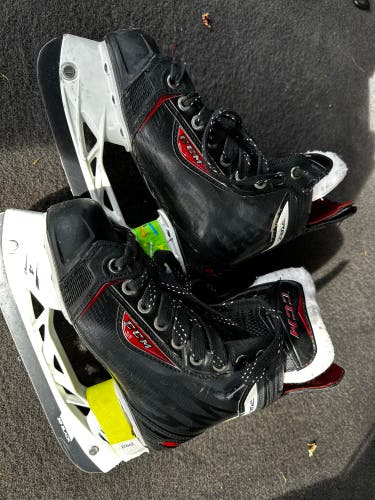 Used CCM Size 3.5 RBZ Hockey Skates