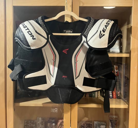 Easton Synergy Shoulder Pads