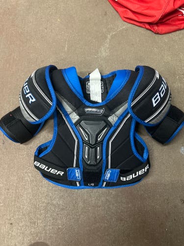 New Junior Large Bauer MS-1 Shoulder Pads
