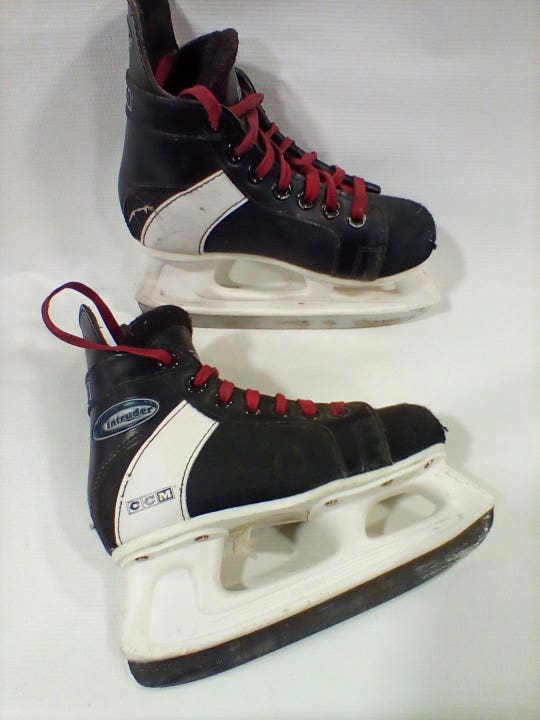 Used Com Ice Skates 13 Ice Hockey Skates