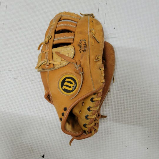 Used Wilson A9821 12 1 2" Fielders Gloves