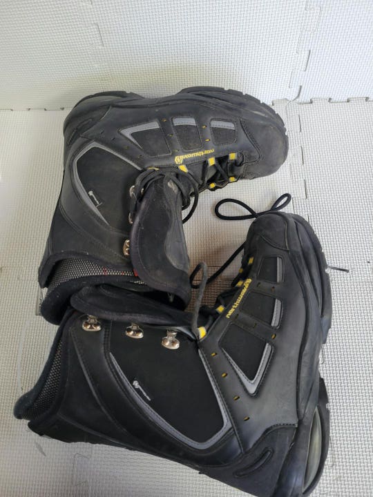 Used Thirtytwo Freedom Boots Senior 10 Men's Snowboard Boots