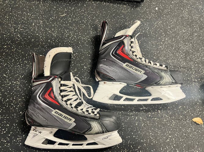 Used Bauer  Pro Stock 9 Vapor APX2 Hockey Skates