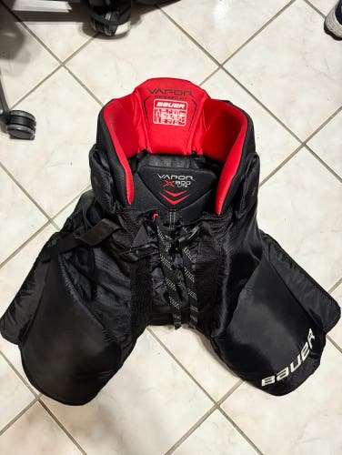 Used XL Bauer vapor x800 lite Hockey Pants
