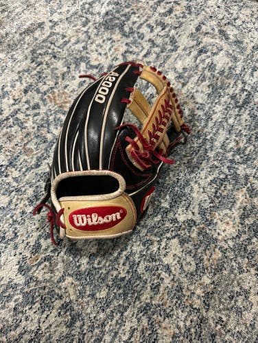 Infield 11.75" A2000 Baseball Glove