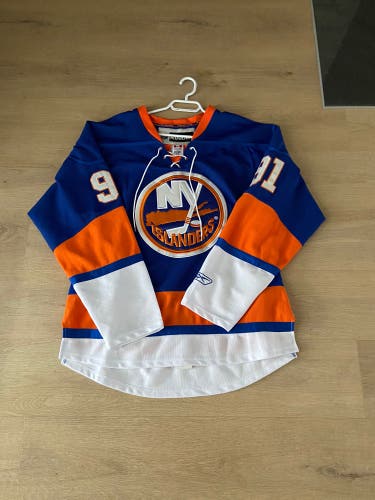 Used New York Islanders Hockey Jersey