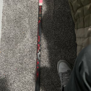 Junior Left Hand P28 Pro Stock Ag5nt Hockey Stick