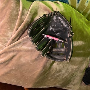 Used McGregor MG7 SKN801844 Baseball Glove