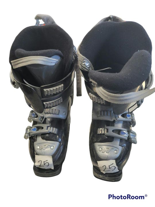 Used Nordica Easy Move W 250 Mp - M07 - W08 Mens Downhill Ski Boots