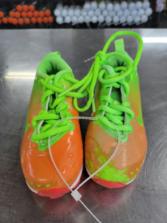 Used Nike Youth 10.0 Football Cleats