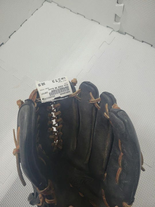 Used Nike Siege 12 3 4" Fielders Gloves